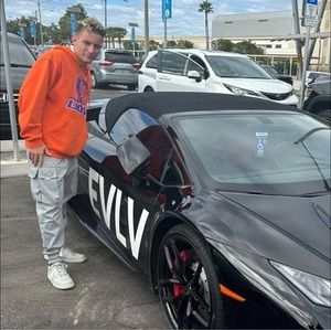 Meet your Posher, Brian